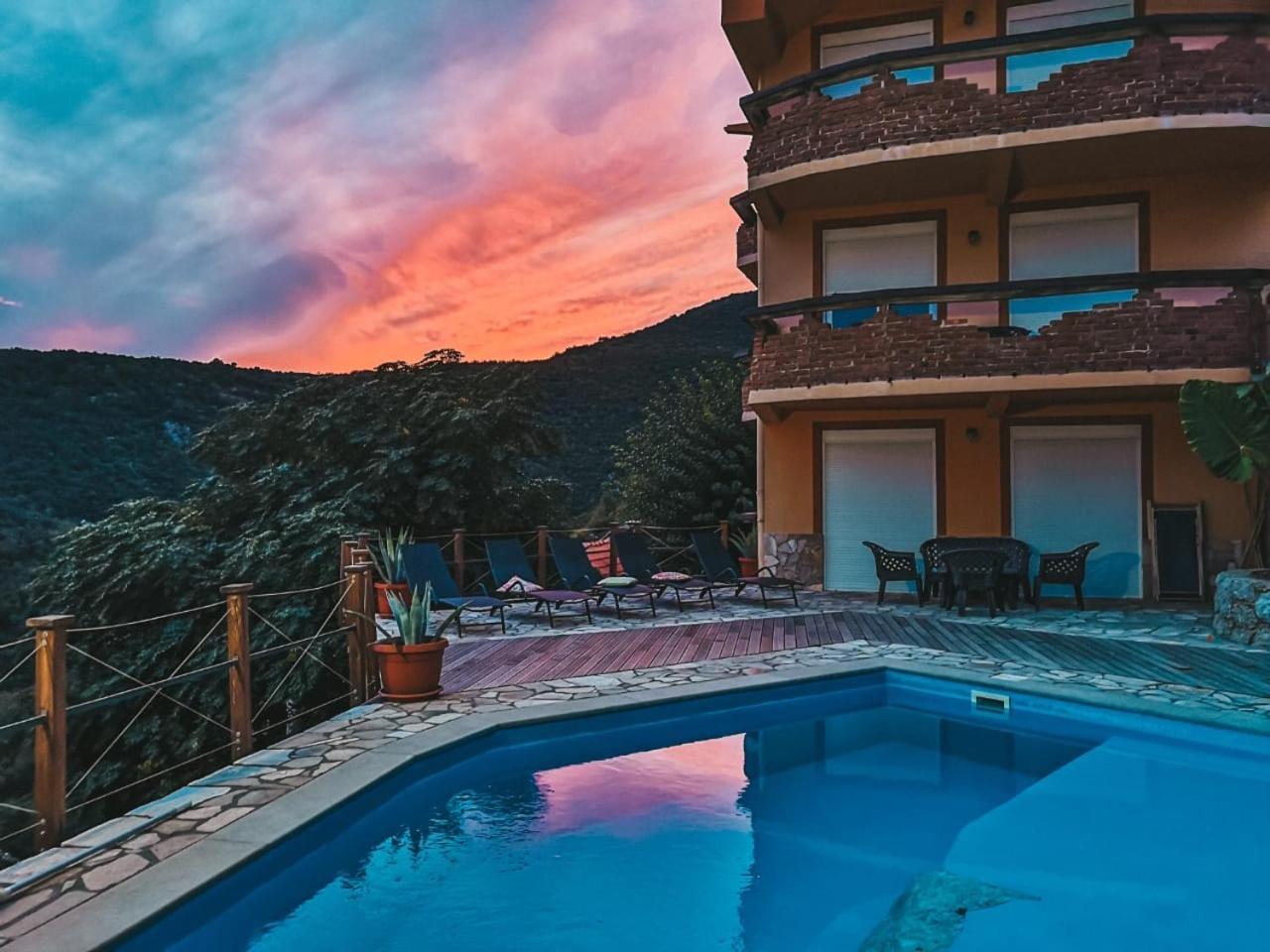 Apartments Bonaca Budva Bagian luar foto